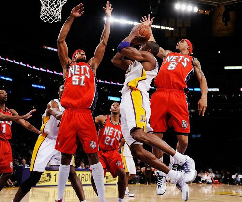  活塞队季前赛表现亮眼，新赛季值得期待  